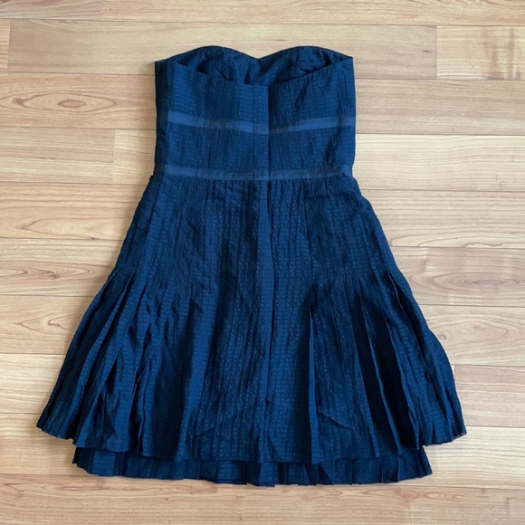 MARC JACOBS Silk Strapless Black Dress - Picture 4 of 8